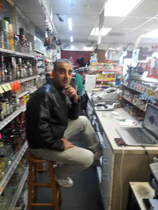 Palm Tree Market & Liquor, business photo 2